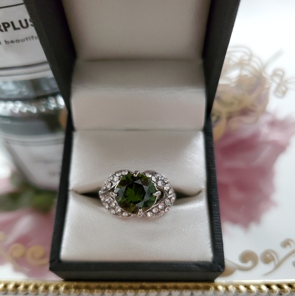 💎Gorgeous Peridot gemstone ring - Picture 6 of 6